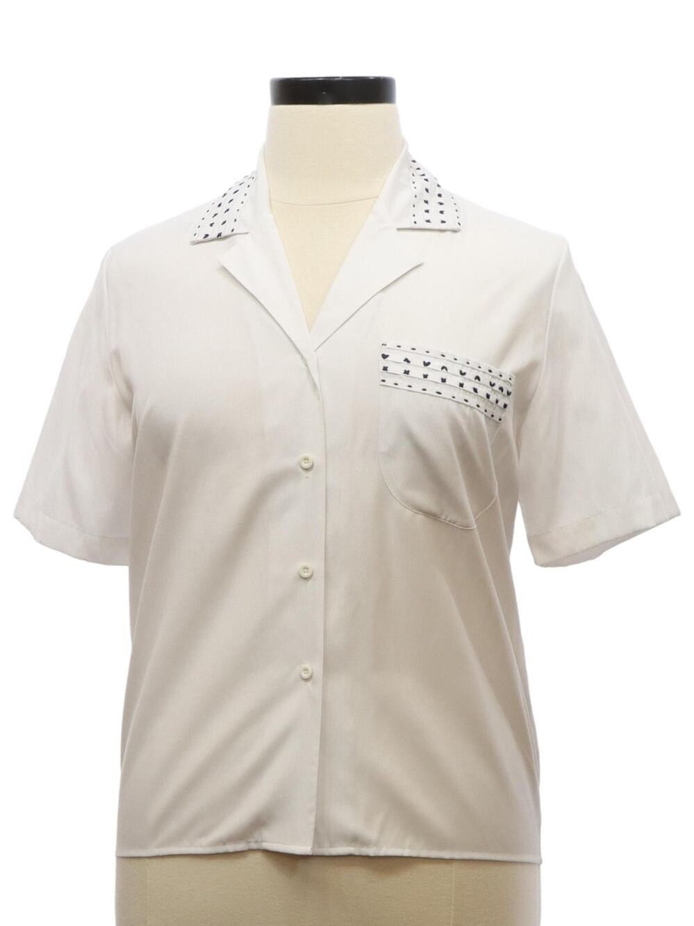 Vintage 1990s Lucia White Rayon Blend Embroidered Short Sleeve Blouse